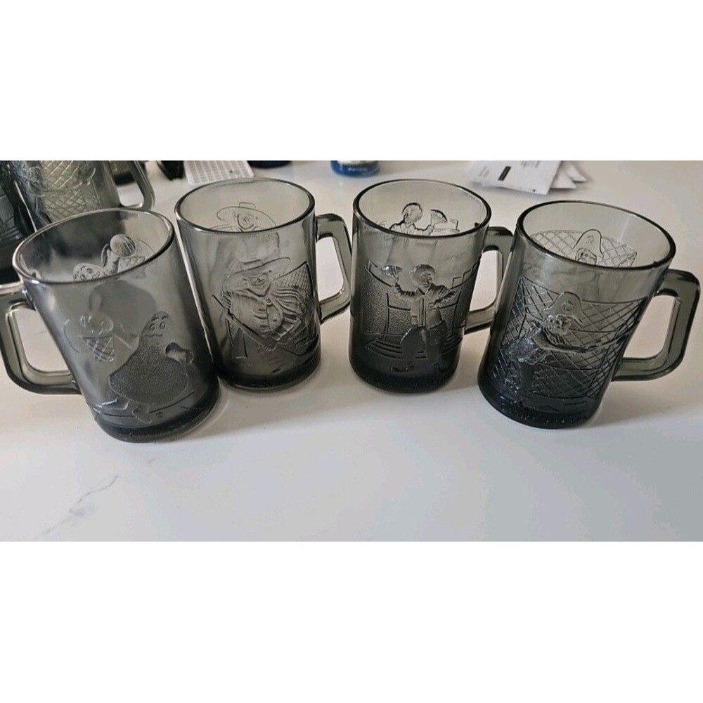 (VTG) McDonalds 1970s Smokey Grey Glass Mugs / 4 Different Sports  Players